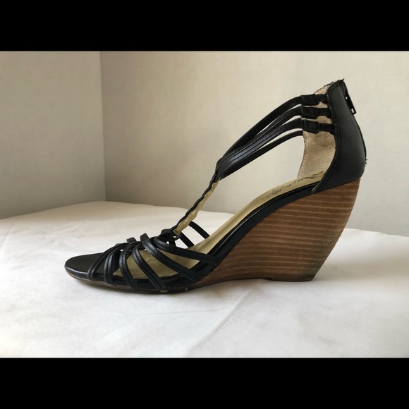 Espadrilles - Picture 4 of 5